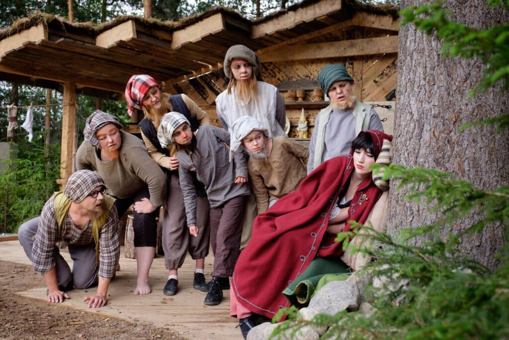 Lumikki ja seitsemän kääpiötä