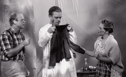 Noita palaa elämään